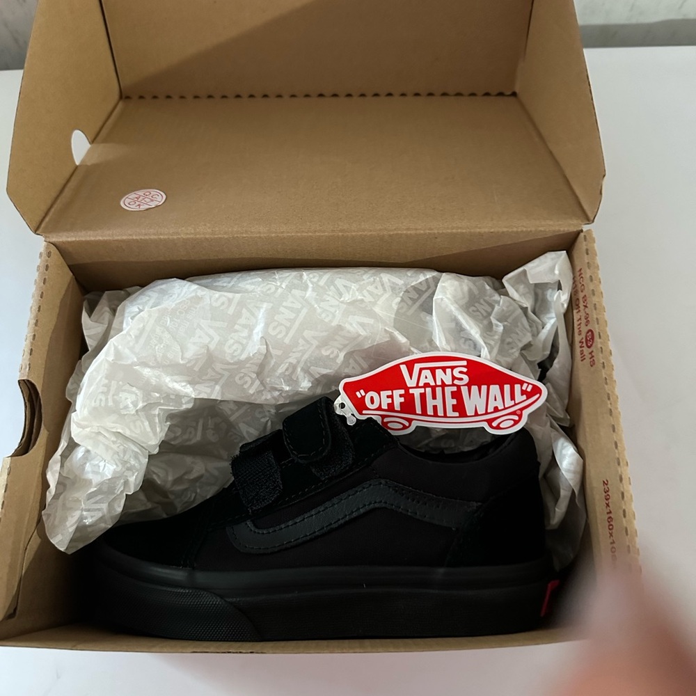 Vans Kids Black Velcro Sneakers